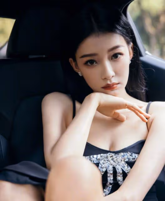 孫怡騰光正疑似戀情曝光,被拍一起看演唱會,男方比孫怡小10歲