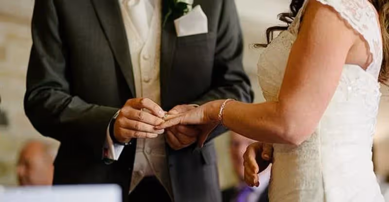 婆婆年邁想讓兒媳養老，兒媳：給生活費，不住一起，萬事想想當初吧
