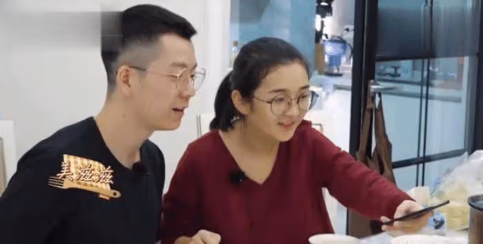 吳雅婷和王棟鑫分手了,不過婚後的她卻成為事業型女人
