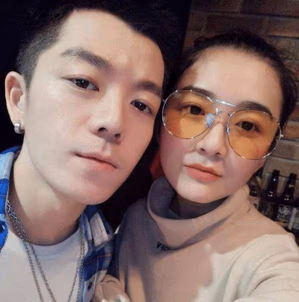 吳雅婷和王棟鑫分手了,不過婚後的她卻成為事業型女人