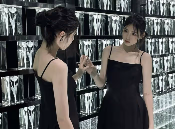 馮小剛17歲養女曬寫真,徐朵美得像女明星,因爭議刪除與爸爸合影