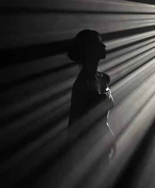 馮小剛17歲養女曬寫真,徐朵美得像女明星,因爭議刪除與爸爸合影