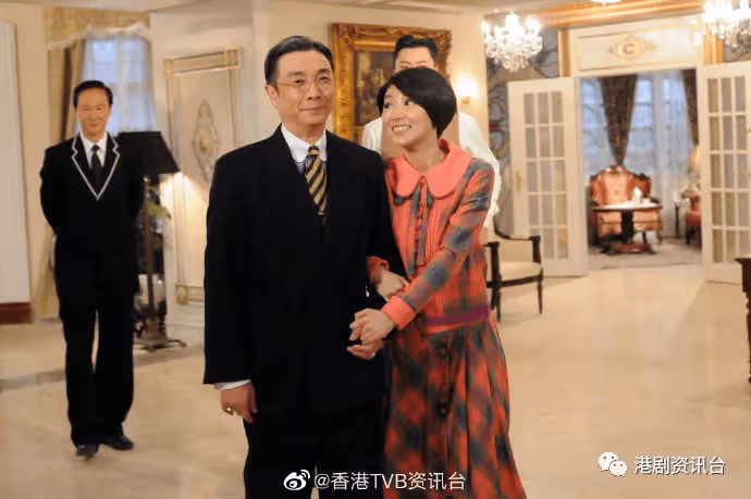 前TVB小花慶祝囡囡4歲生日!老公激罕露面做全職媽媽