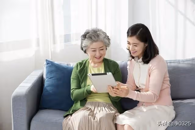 我把房子存款都給了兒子，女兒卻主動接我養老，女婿酒後吐了真言
