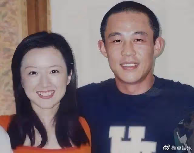「老戲骨」侯勇的三段婚姻:妻子個個貌美如花,且一個比一個年輕