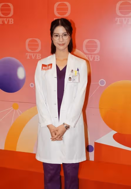 激動哽咽!TVB男星入行17年首次演男主!女主又是她!
