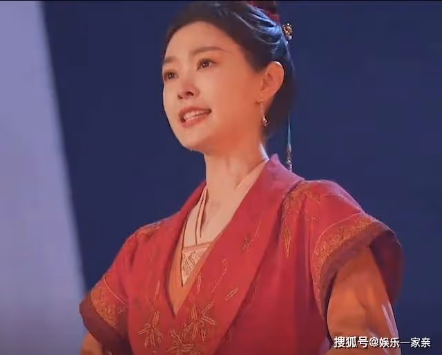 《長風渡》梁王10萬兵攻打望都，顧九思披甲上陣，柳玉茹穿嫁衣守護