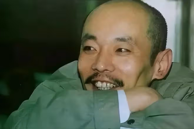 其貌不揚卻輕鬆拿捏葛優,丁克半生又替別人養子,賀聰圖什麼