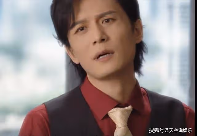 《閃耀的她》結局:管文遭仇人綁架,丁寧捨身相救,管文以身相許