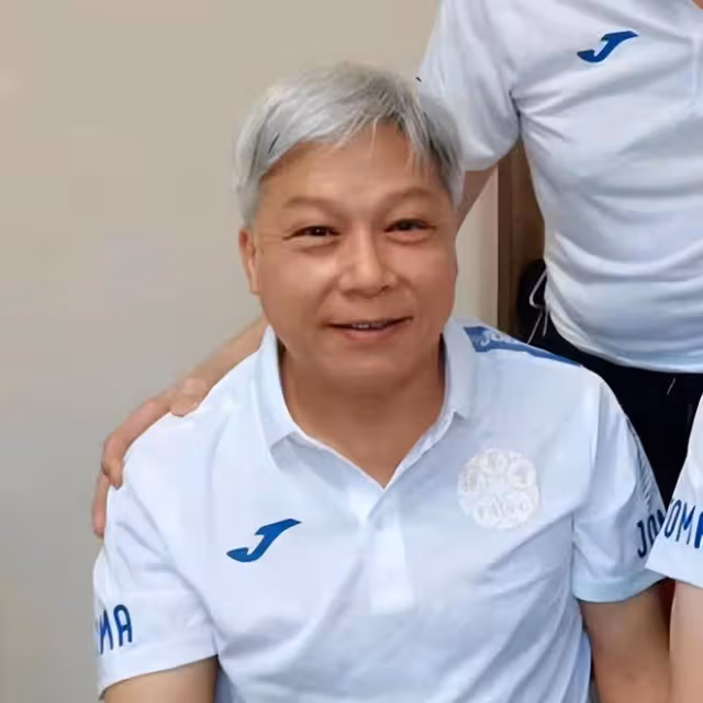 一眾息影港星在廣州重聚!轉行後甘於平淡,有人送快遞有人做裝修