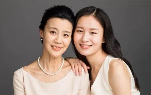 去女兒家幫忙帶外孫，女婿一個月給我5千，半年後我堅決逃離!