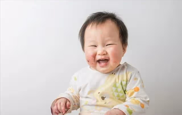 去女兒家幫忙帶外孫，女婿一個月給我5千，半年後我堅決逃離!
