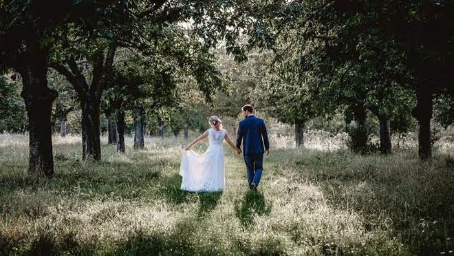 別人家兒媳多懂事,會給婆婆買金項鍊;別人家婆婆對兒媳婦比你好