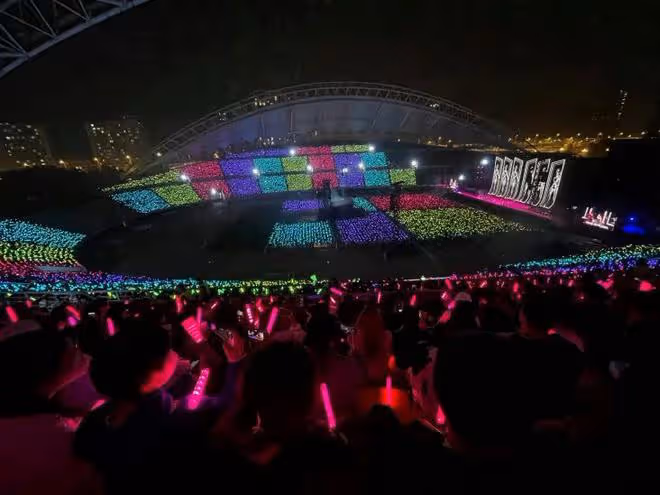 觀眾實慘!明星演唱會散場後場地堪比垃圾場,主辦方拿錢不辦實事