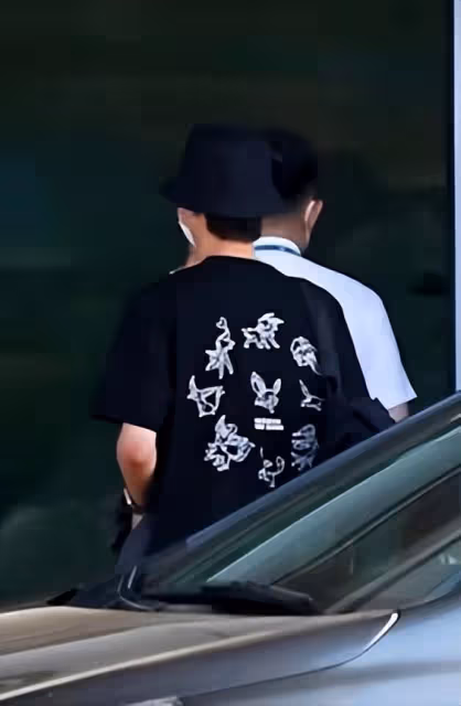 大灣區晚會肖戰王一博難得同台,肖戰壓軸唱《瀟灑走一回》,期待