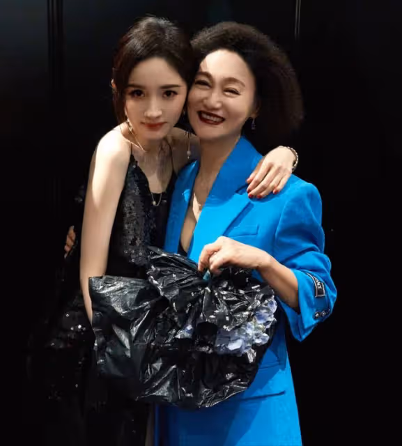 GQ紅毯誰贏了？金髮baby，人魚姬陳都靈造型獨特，李沁被群嘲