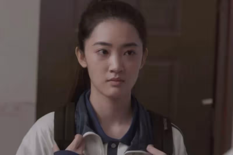 《偷偷藏不住》段嘉許明明不喜歡姜穎,為何她還要一直死纏難打呢?