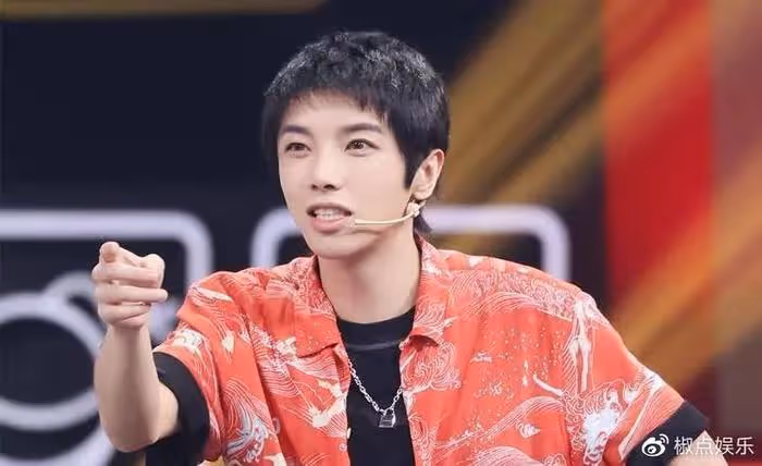 華晨宇這個「混子」歌手,在香港這一夜,終於原形畢露