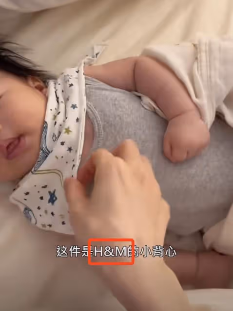 程曉玥曬當媽日常說英文帶娃,女兒衣服全是名牌,家裡有4個保姆