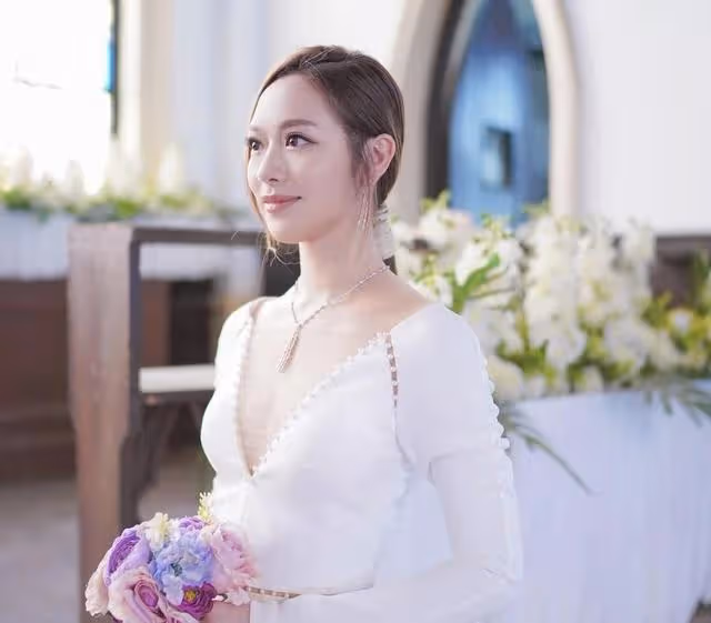CP感十足!TVB小花戲外被拍與搭檔逛超市,有說有笑直言很聊得來