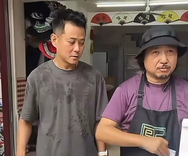 TVB前知名男星在內地擺攤賣魚蛋,一天賺800元,累到滿頭大汗
