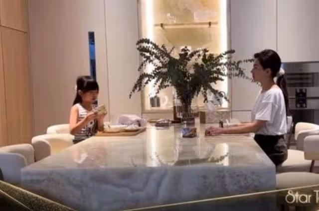 富貴!港知名女星億萬豪宅內貌曝光,息影轉戰商界更嫁新加坡富商