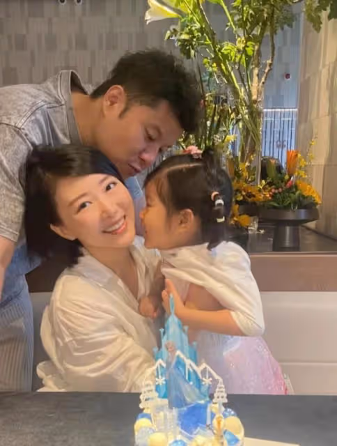 老公罕現身!TVB前女星為女兒慶生,曾因桃色醜聞淡出圈今再回歸