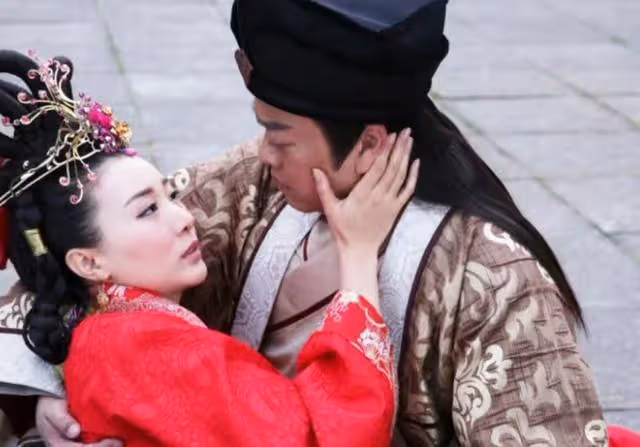 老公罕現身!TVB前女星為女兒慶生,曾因桃色醜聞淡出圈今再回歸