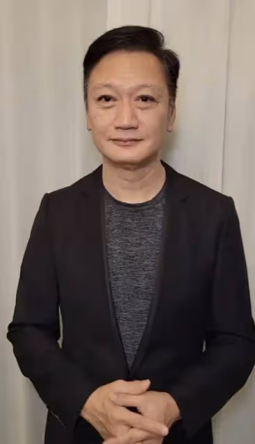 TVB前小生近況曝光!兩鬢斑白,面部多皺紋,被指像70歲老人