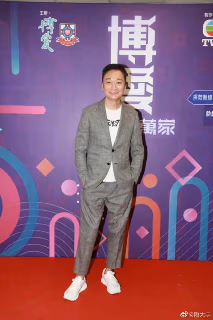 TVB前小生近況曝光!兩鬢斑白,面部多皺紋,被指像70歲老人