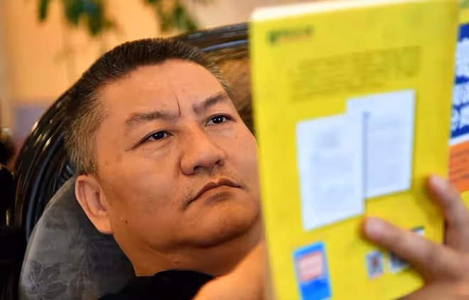 四川「考王」梁實落榜,總分424分,高考27次離二本線差30多分