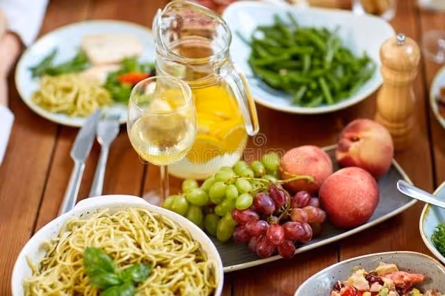 我退休金6千帶孫子8年,在兒媳婦手機里看到我的備註後,當天離開
