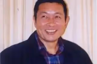 我退休金6千帶孫子8年,在兒媳婦手機里看到我的備註後,當天離開