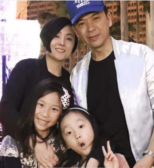 女兒似關曉彤?58歲TVB前男星大曬與12歲女兒合照!曾被指為女兒拋棄滕麗名