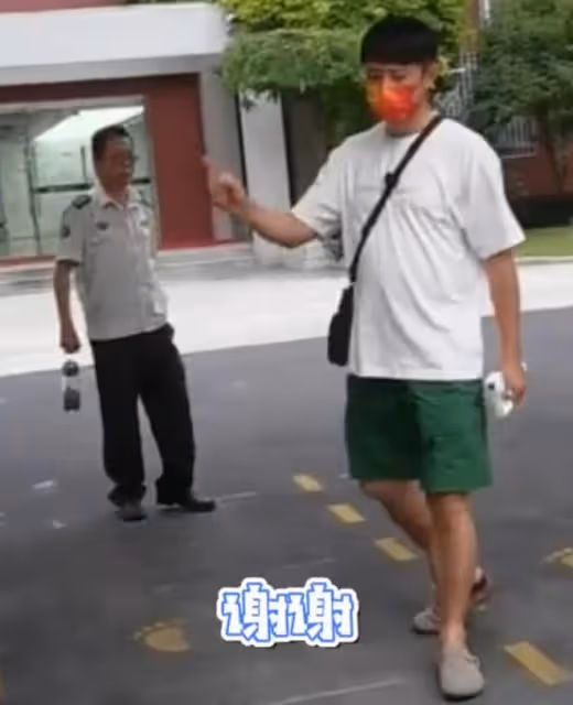 高鑫女兒結束中考!急忙入院摘牙套慶祝,媽媽稱醜小鴨要變美天鵝
