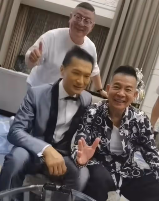 56歲陳錦鴻身體引擔憂!近照皮膚蠟黃憔悴,與吳毅將形成鮮明對比