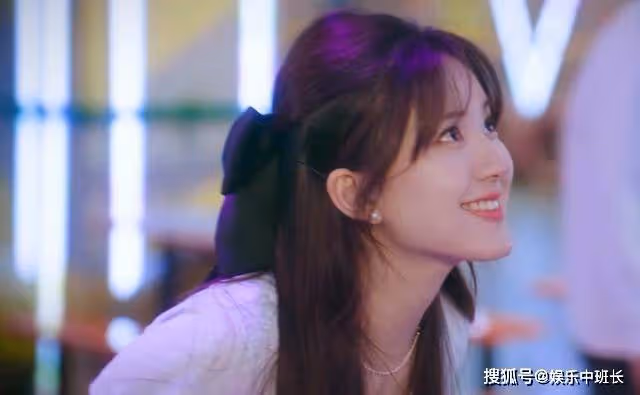 《偷偷藏不住》主動索吻!桑稚對親密舉動的渴望,毀了19歲的美好