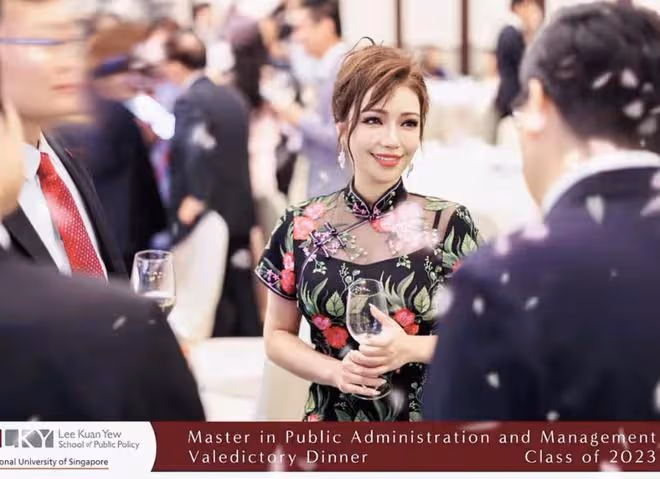 又一央視知名主持人辭職!染滿頭金髮赴國外求學,化歐美妝大變樣