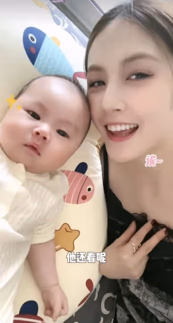 王思聰前任甜仇直播婚禮現場!新郎被曝是官二代,證婚人來頭不小