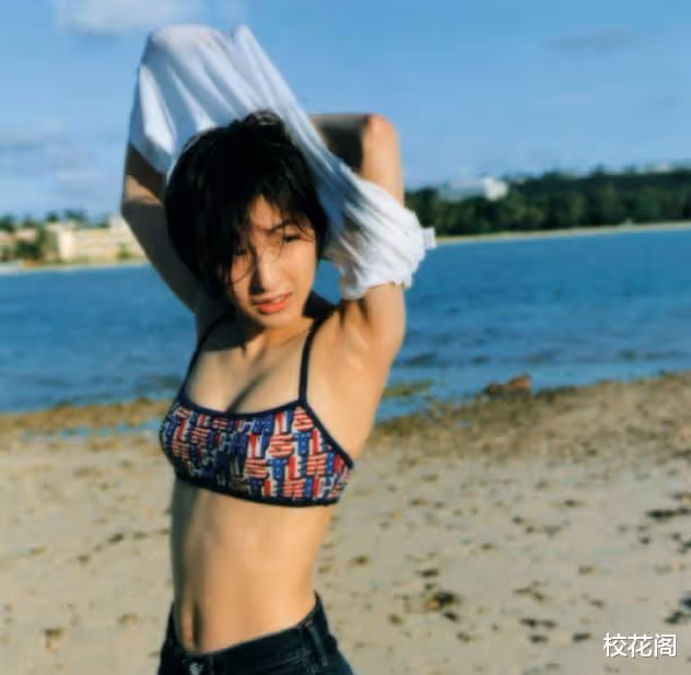 頂流女神出軌醜男,丈夫反而哭著鞠躬道歉,這段婚外情竟能被原諒?