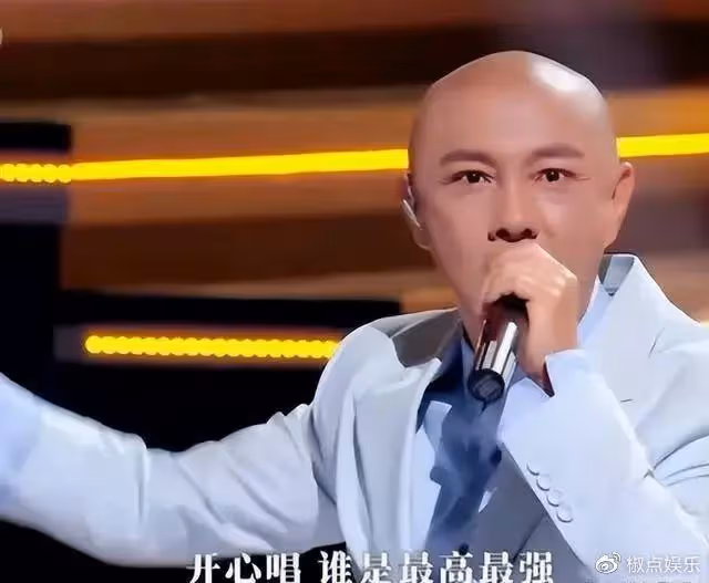 大灣區晚會打臉3個人,別再尬吹內地一流歌手了,在這一夜成了笑話