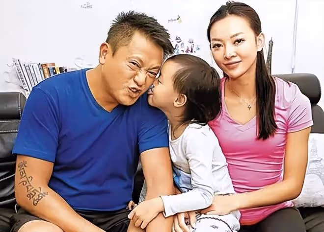 55歲魏駿傑減肥30斤內地復出！普通話進步大，接下2個代言賺70萬
