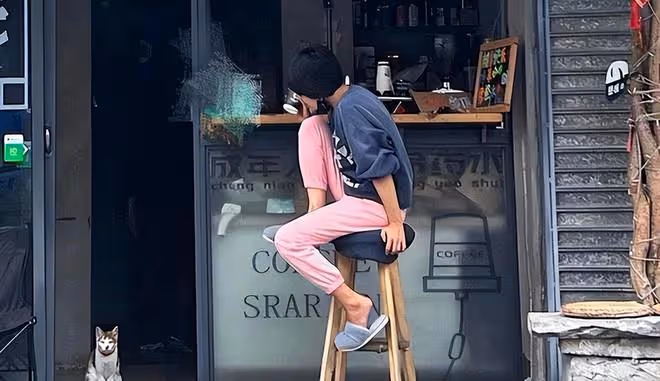 馬伊琍慶祝47歲生日,自信曬無修圖美拍,扭脖子跳新疆舞年輕可愛