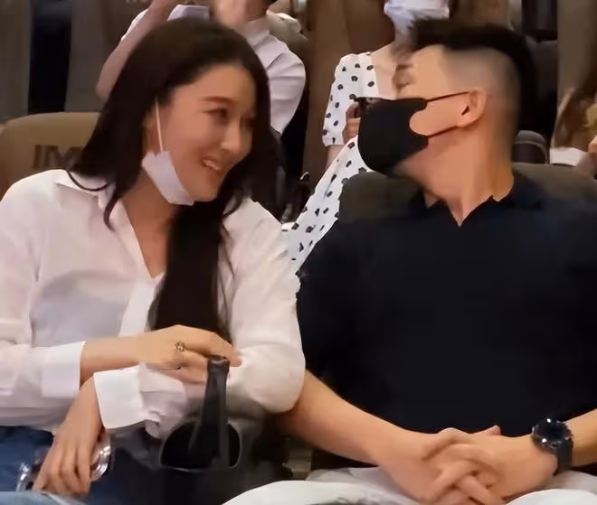 張馨予戴大美瞳引爭議,網友吐槽其製造恐慌,本人委屈回應後秒刪