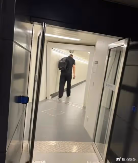 姚明健康引擔憂!體重超400斤,妻子葉莉很自責,父母希望生二胎