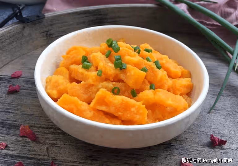 女人想要老得慢,這5種食物要多吃,面色紅潤氣色好,美麗又健康