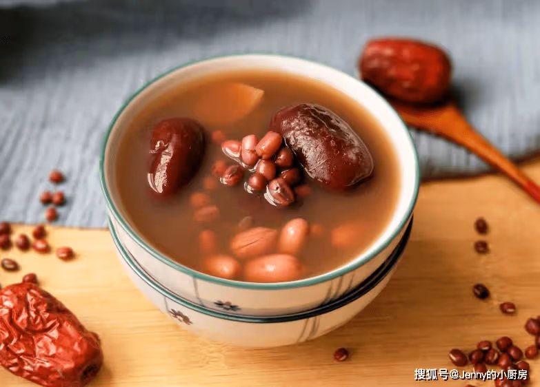 女人想要老得慢,這5種食物要多吃,面色紅潤氣色好,美麗又健康