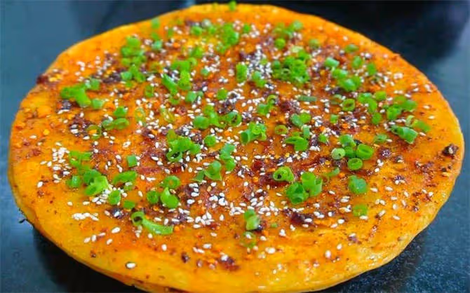 醬香餅夏天這樣做才好吃,醬汁講解詳細,香辣柔軟,全家人都愛吃