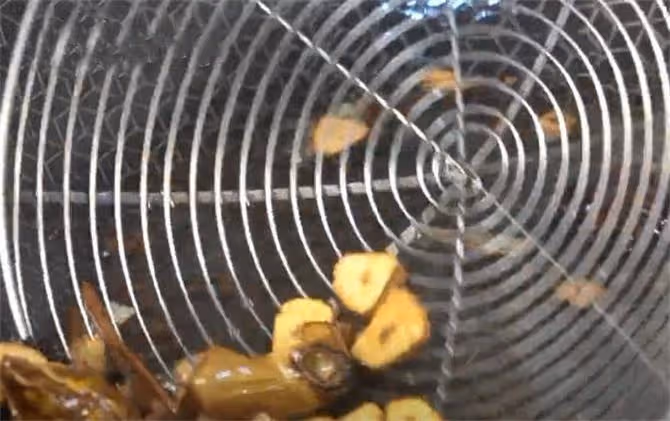 醬香餅夏天這樣做才好吃,醬汁講解詳細,香辣柔軟,全家人都愛吃