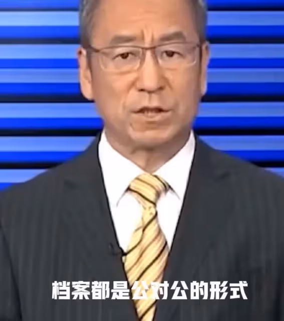 白岩松：談網上很火的媽媽拆開女兒檔案袋事件，引發熱議！